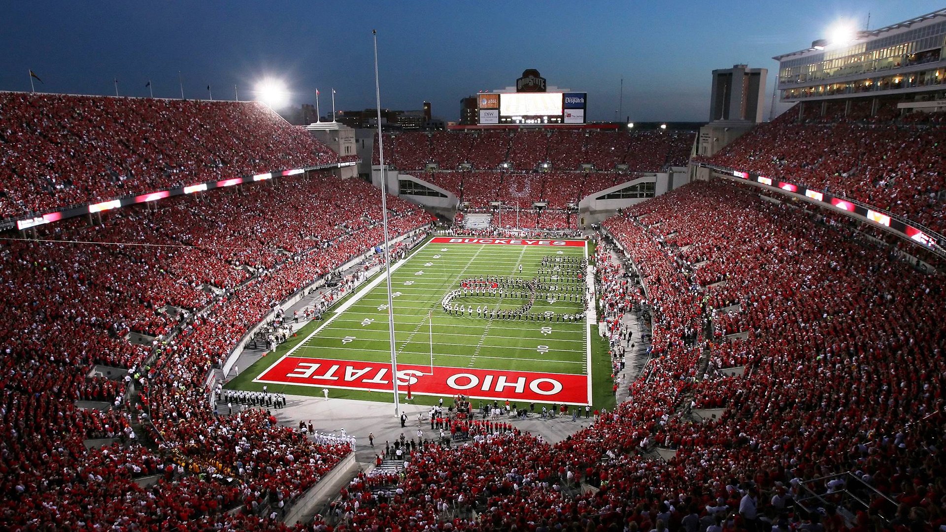 “广州队青训营吸引全国青少年足球爱好者”，广州足球青训中心